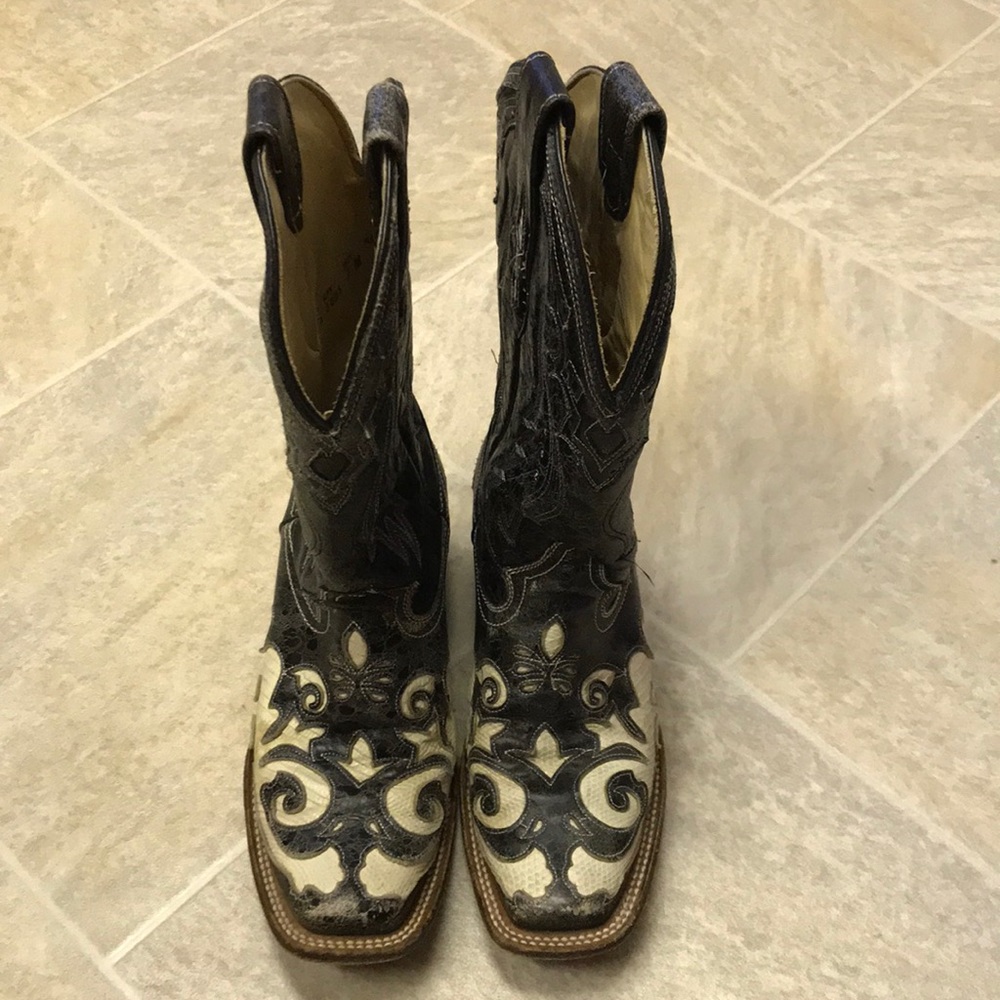 Corral Vintage cowboy boots